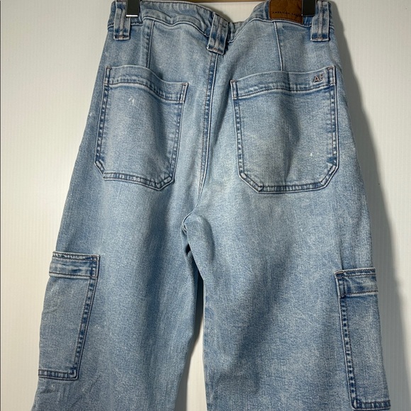 American Eagle Outfitters Light Blue Denim Jeans - Picture 6 of 13